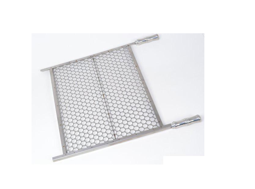 Aqui você encontra grelha em aço inox para churrasqueira a pronta entrega de várias medidas e modelos. Clique e conheça a Colonial Churrasqueiras