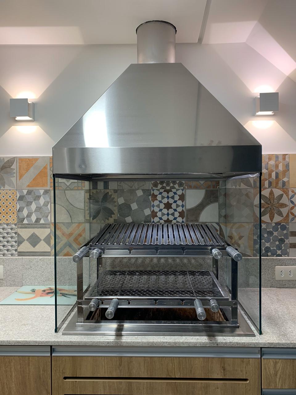 Desenvolvemos e executamos projetos de churrasqueira em sua área gourmet de acordo com a sua necessidade. Clique e conheça a Colonial Churrasqueiras