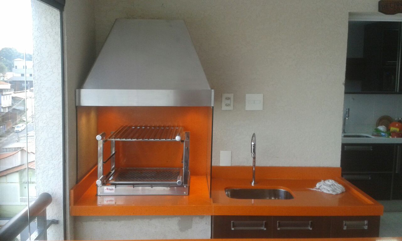 Desenvolvemos e executamos projetos de churrasqueira em sua área gourmet de acordo com a sua necessidade. Clique e conheça a Colonial Churrasqueiras