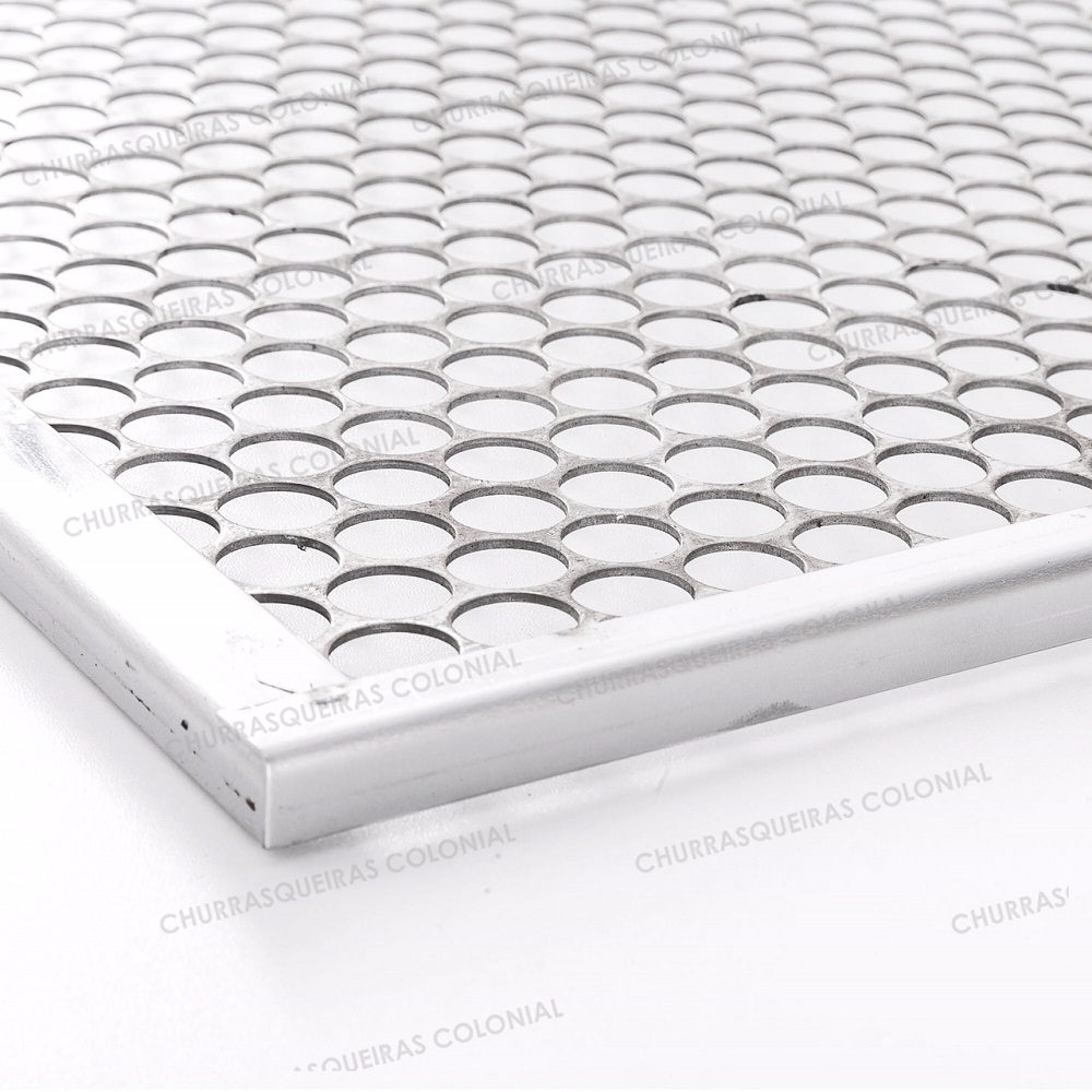 Aqui você encontra grelha em aço inox para churrasqueira a pronta entrega de várias medidas e modelos. Clique e conheça a Colonial Churrasqueiras