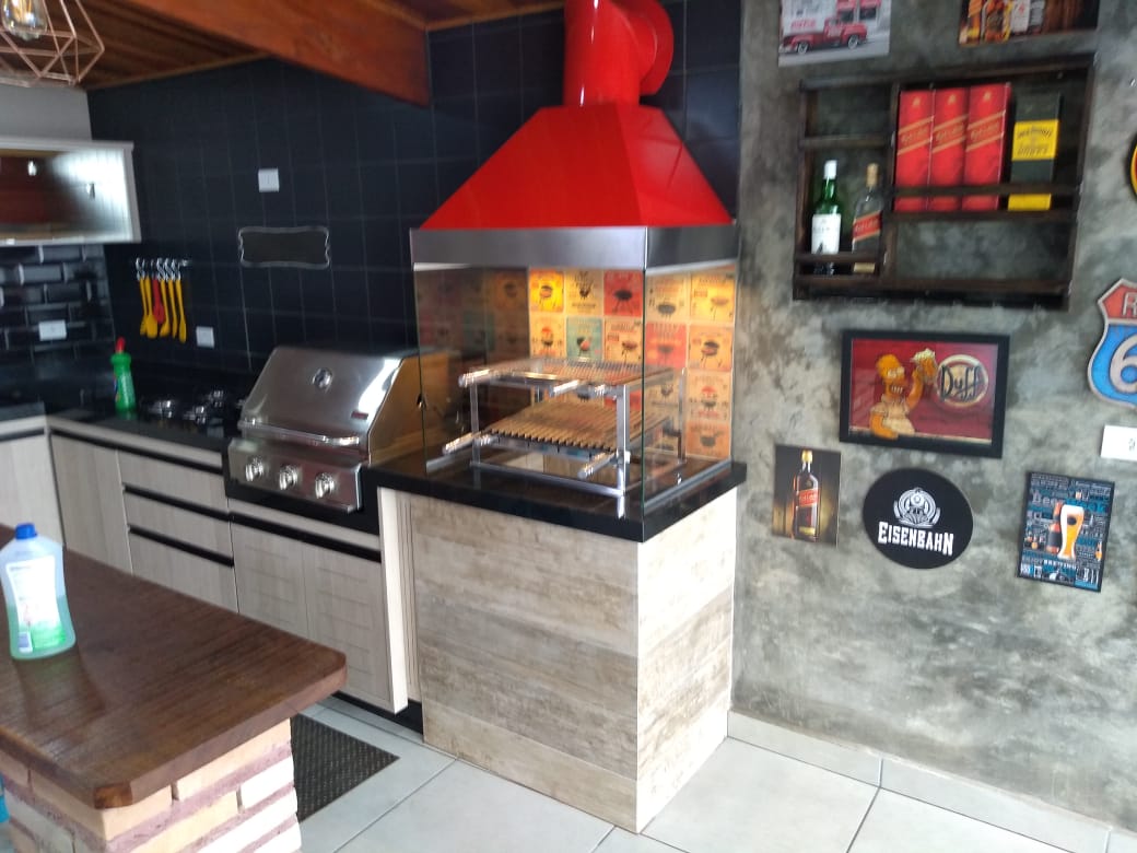 Desenvolvemos e executamos projetos de churrasqueira em sua área gourmet de acordo com a sua necessidade. Clique e conheça a Colonial Churrasqueiras