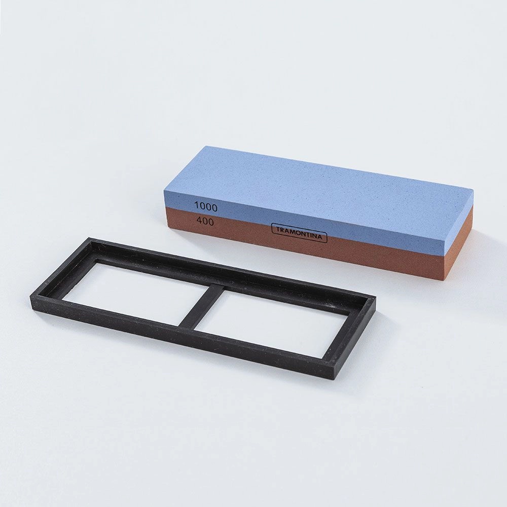 Aqui você encontra uma grande variedade de pedras para afiação de facas, alem de extensa linha de acessórios para churrasco. Clique e confira