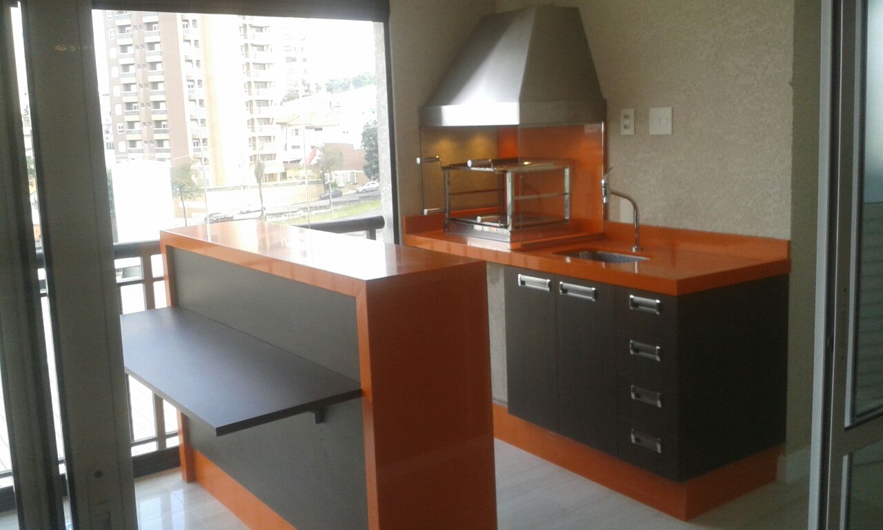 Personalizamos a sua churrasqueira gourmet de acordo com o seu projeto. Fale conosco